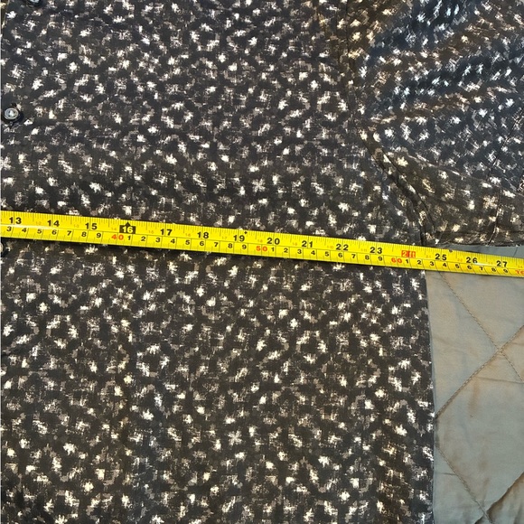 Robert Graham Shirt Mens 2XL Classic Short Sleeve Allover Print Button Up - Picture 7 of 11